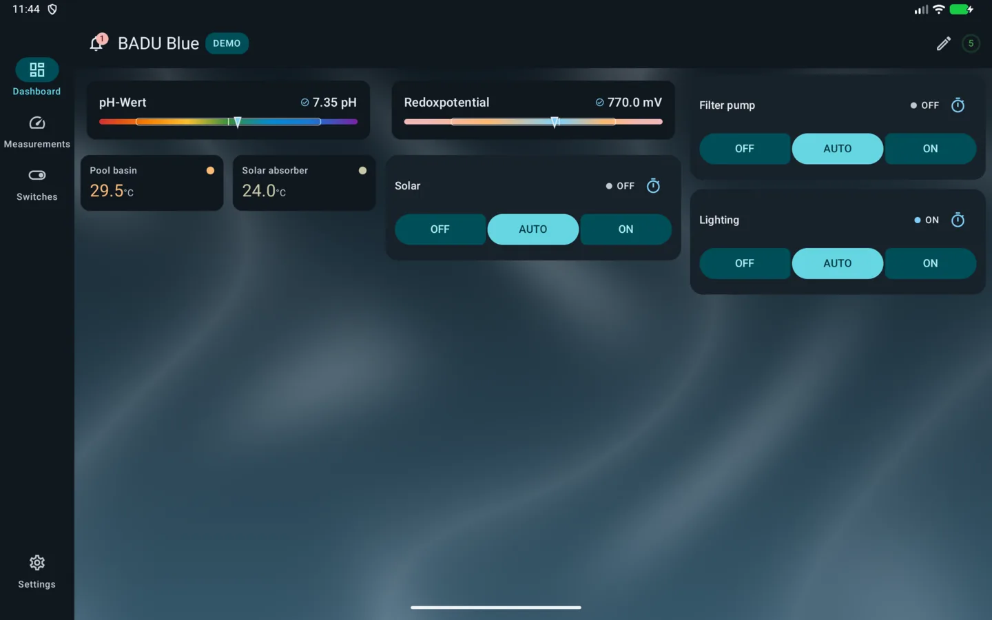 PoolPilot – Dashboard (BADU Blue) auf Android-Tablet
